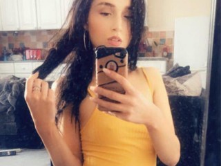 NaughtyTeenDaisy