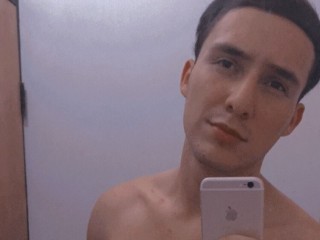 Lookboyhot flirt 4 cam