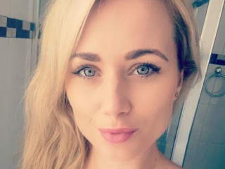 BeautifulXBlondeUK