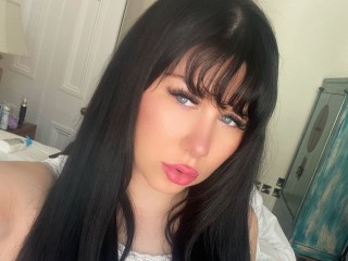 KyraFae's Cam show and profile