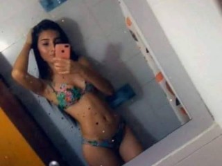 lunacheerful's Cam show and profile