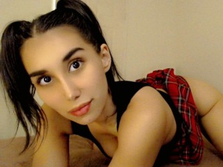 MiaBaee on Streamate