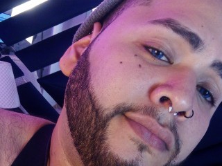 olivermaster's Cam show and profile