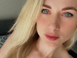 BeautifulXBlondeUK