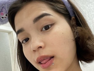 Picture of sexy camgirl model milk31shake