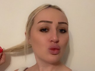 Charlotte_Ukxx