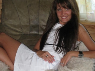 coed girl short skirt cams