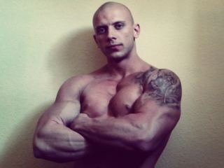 hornyXmuscle