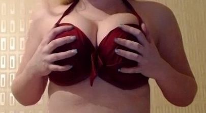 BustyDarla's Cam show and profile