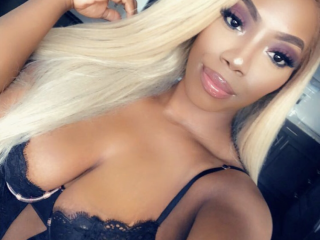 NickiDream live sex 