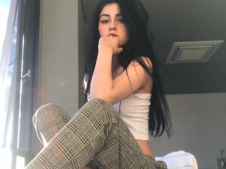 Ivy_Colins