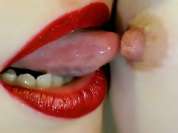 _TwoSexyFriends_