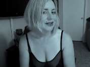 Lonely_Housewife