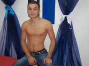 AlexLovesUxXx