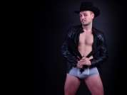 FoxyStud