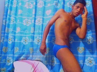 Picture of Goldenboyxx Web Cam