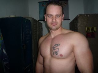 Picture of Kinkymuscleboy Web Cam