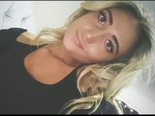 blondieteenamber's profile picture