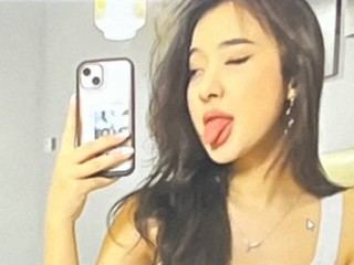 eloisemunni Nude on Live Sex Cam Girl & Webcam Chat | Jerkmate