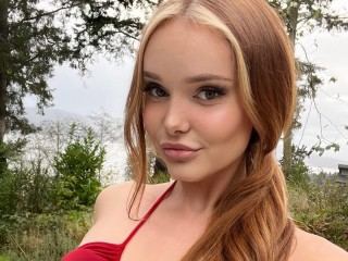 Chloefoxxe Nude on Live Sex Cam Girl & Webcam Chat | Jerkmate