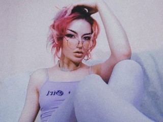 Findom Cams (2,000+ Nude Girls) Free Live Sex & Adult Chat ...