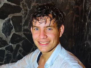 AngeloFoster Nude on Live Sex Cam Guy & Webcam Chat | Jerkmate