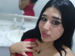 EmmaRamblar Se Desnuda en Vivo, Webcam Chica y Chat de Sexo | Jerkmate