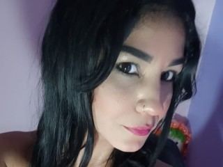 DeliaHot Live Cam