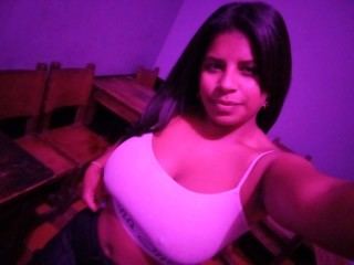 Webcams Femmes Nues, Cam Sexe Gratuit en Direct Live & Tchat ...
