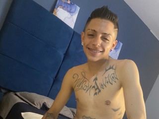 toyking's profile picture – Girl on Jerkmate