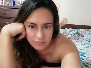 KarinaLovelyLat Live Cam