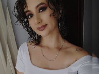 hollywatson23's profile picture