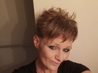 watchgirlcam.com socofreak livesex profile in hazel-eyes cams