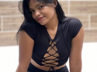 paulinadillard's profile picture – Girl on Jerkmate