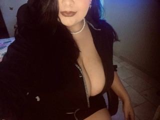 Curvywomann profile