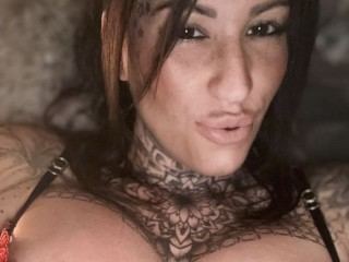 tattoobarbieharleyxx's profile picture – Girl on Jerkmate