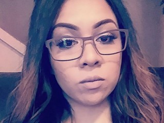 Hotload92 webcam girl as a performer. Gallery photo 1.