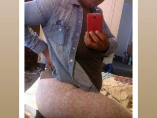 Thick_koi webcam girl as a performer. Gallery photo 1.