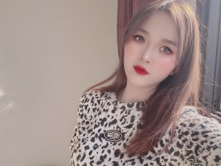 Yanqianbebay webcam girl as a performer. Gallery photo 1.