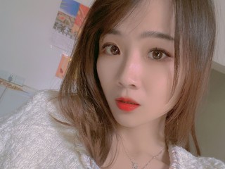 Asbaby webcam girl as a performer. Gallery photo 1.