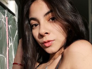 CelesteFiore webcam girl as a performer. Gallery photo 1.