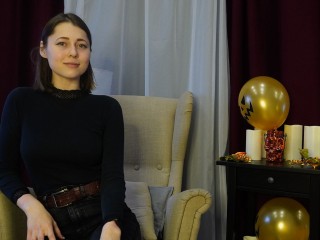 JydyKik webcam girl as a performer. Gallery photo 1.