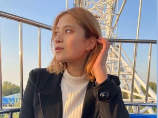 Margo_Ashot webcam girl as a performer. Gallery photo 3.