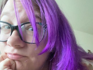 VioletAura webcam girl as a performer. Gallery photo 1.