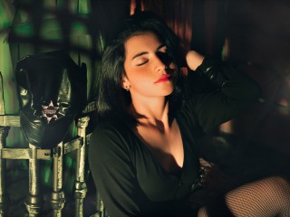 karlaJoy19 webcam girl as a performer. Gallery photo 1.