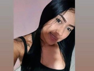 Zafirane webcam girl as a performer. Gallery photo 1.