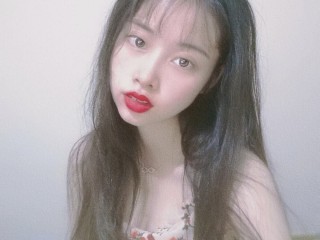 Catherinehui webcam girl as a performer. Gallery photo 2.