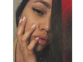 TonnyMolly webcam girl as a performer. Gallery photo 1.