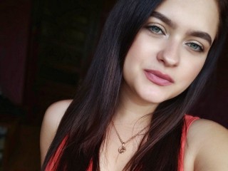 KiraHoneyy webcam girl as a performer. Gallery photo 1.