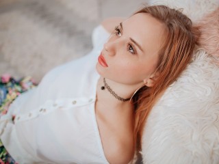 LESLEY_LEW webcam girl as a performer. Gallery photo 1.